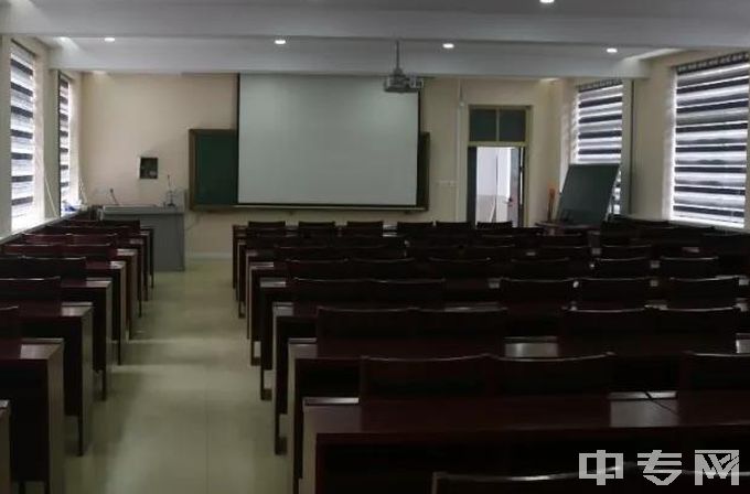 梨树县职业中等专业学校-会议室