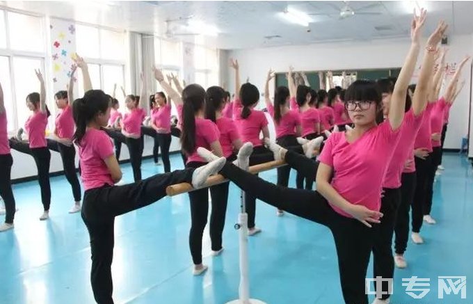 渤海经济发展中等专业学校-舞蹈房、