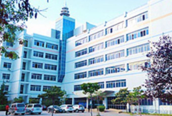 郑州轻工业学校-教学楼一侧