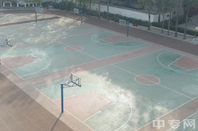 郑州艺术幼儿师范学校-篮球场
