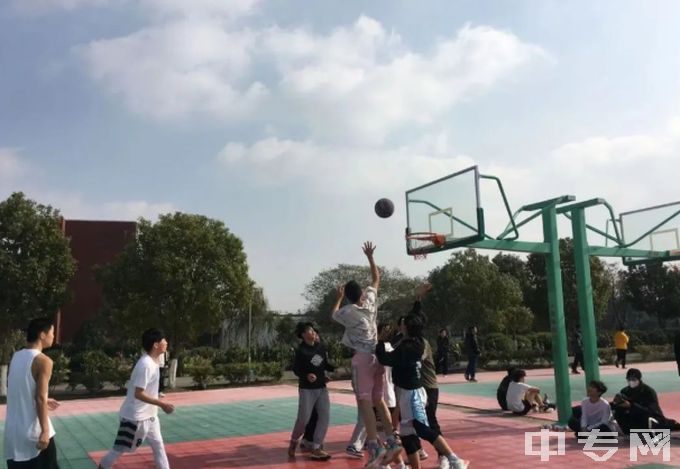 昆山工贸技工学校-篮球赛