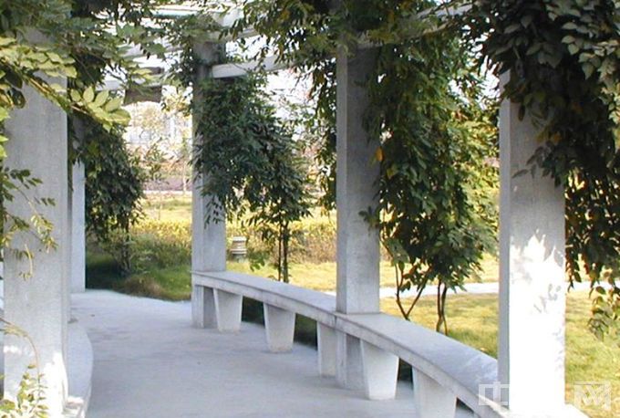 郑州机电工程学校-走廊