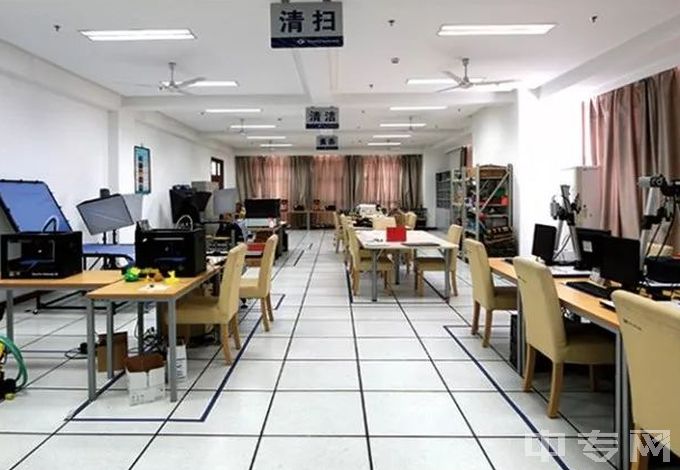 杭州市电子信息职业学校-实训室