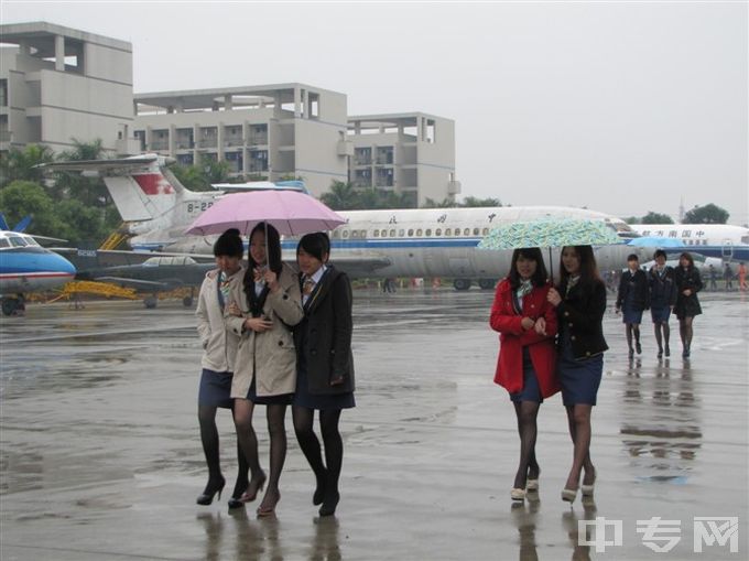 广州羊城职业技术学校-航空服务2