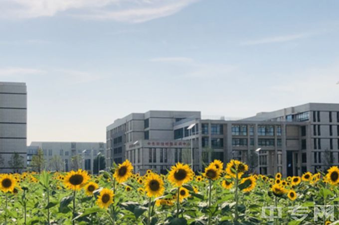 河南测绘职业学院中专（中职部）-学校风景