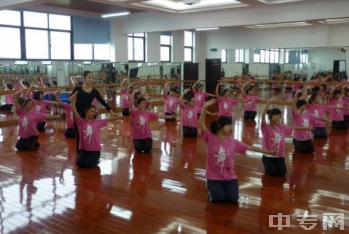 宁波市古林职业高级中学-舞蹈房