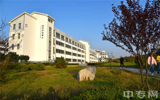 潍坊工商职业学院地址在哪？电话、网站