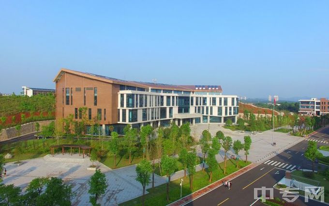 湖南化工职业技术学院环境图片、宿舍几人间