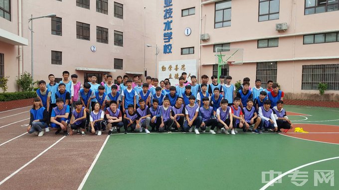 2022年上海电气职业学校招生简章、公办还是民办、师资怎么样、就业好不好