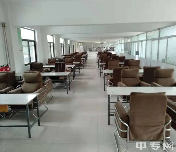 西峰北辰职业学校是公办还是民办学校？