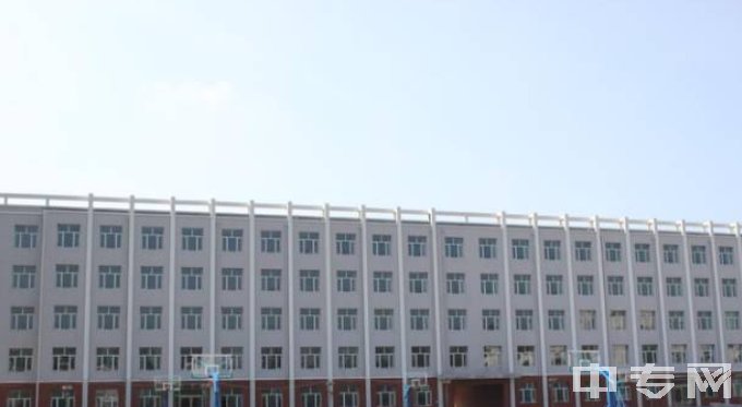 科尔沁区第三中学分校公办还是民办、电话