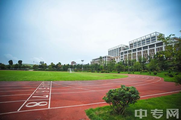 山东省潍坊商业学校是公办还是民办学校？