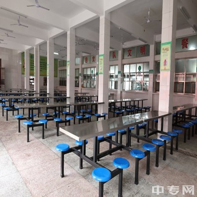 湖南幼儿师范高等专科学校中职部是公办还是民办学校？