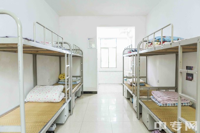 郴州市理工职业学校寝室照片、宿舍环境好不好？