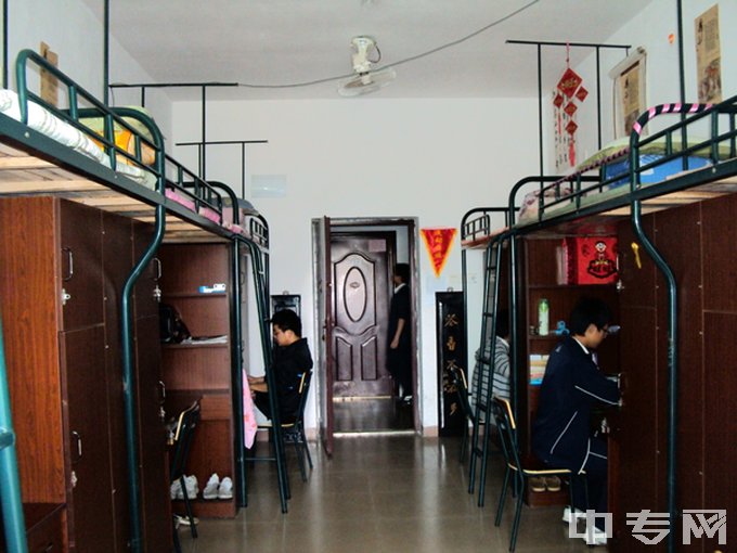 郴州职业学校中专中职部寝室照片、宿舍环境好不好？