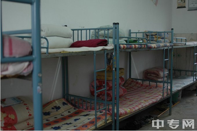 安庆阳光职业学校寝室照片、宿舍环境好不好？