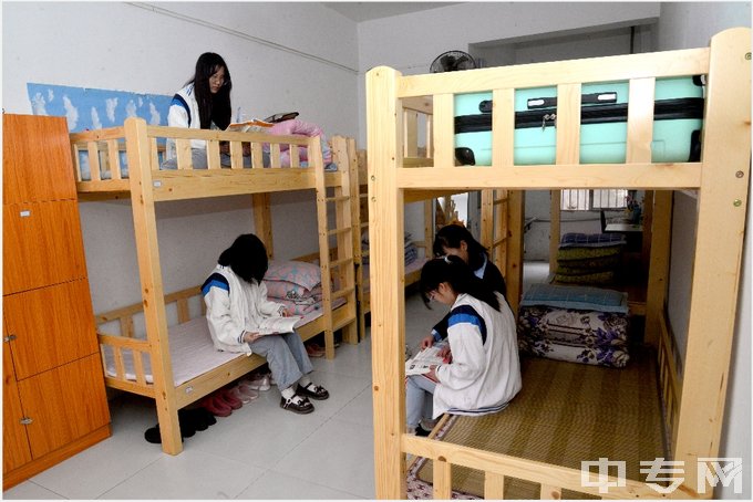 衡阳市致公职业中等专业学校寝室照片、宿舍环境好不好？