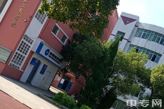 江西省建筑工业学校地址、电话、学费一年多少