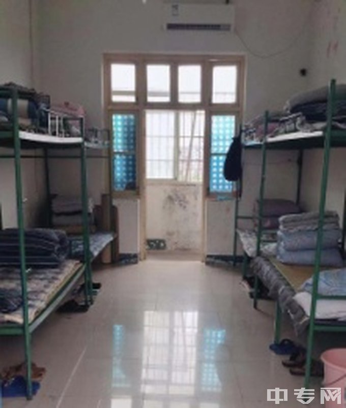 衡阳市商业技工学校寝室照片、宿舍环境好不好？