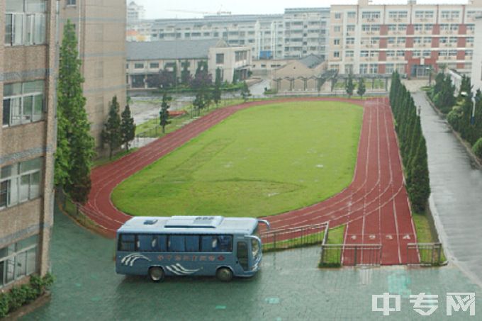 扬州市弘扬中等专业学校图片、环境怎么样