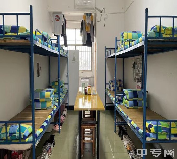 湖南潇湘信科技工学校寝室照片、宿舍环境好不好？