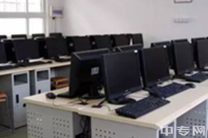 苏州市五二六厂技工学校是公办还是民办学校？