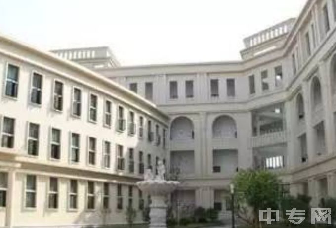 宁波外事学校是公办还是民办学校？