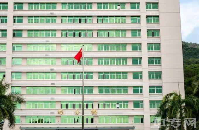 广东省潮州卫生学校是公办还是民办学校？
