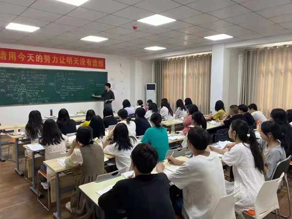 武汉技能高考培训班——湖北经济技术培训学校