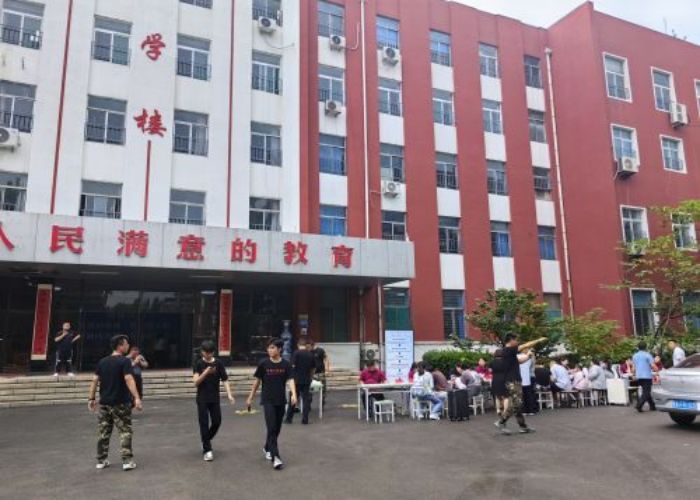 济南应用技术职业中等专业学校环境怎么样