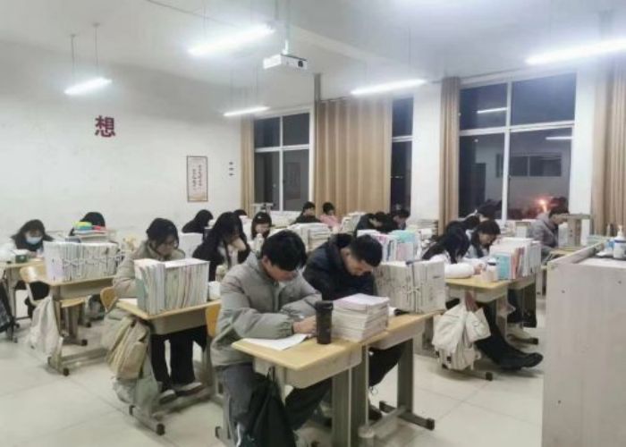 济南全日制中专3+3-应用技术学校