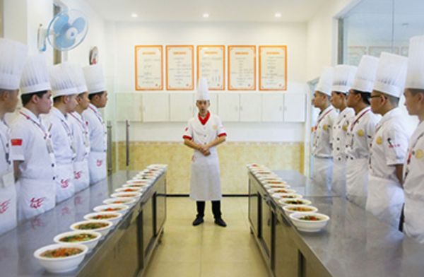 2021年成都新东方烹饪学院招生简章