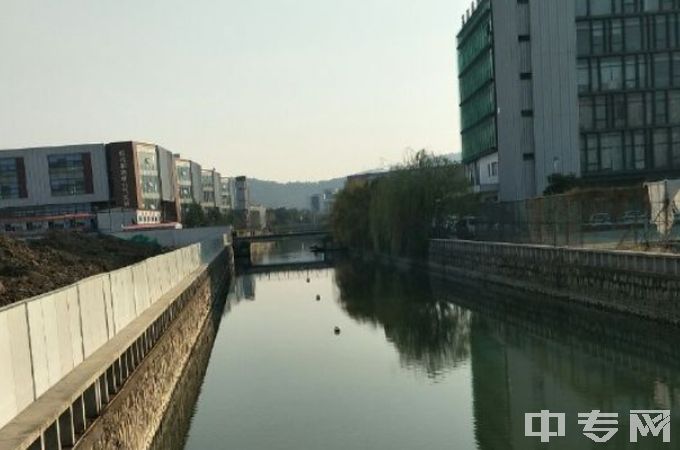 苏州市电子信息技师学院学校环境