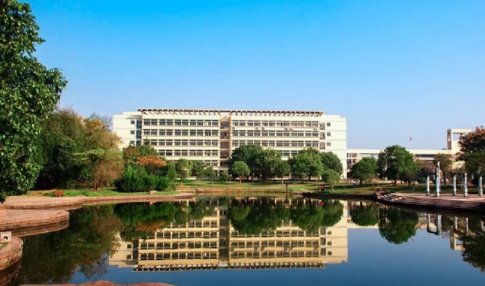 安徽工业大学2.jpg