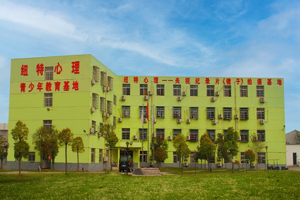 学校图片(870x400px)_副本.jpg