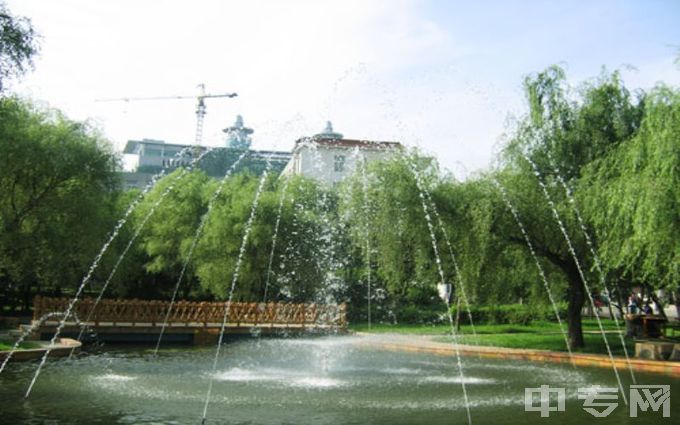 长春理工大学-校园景观--喷泉